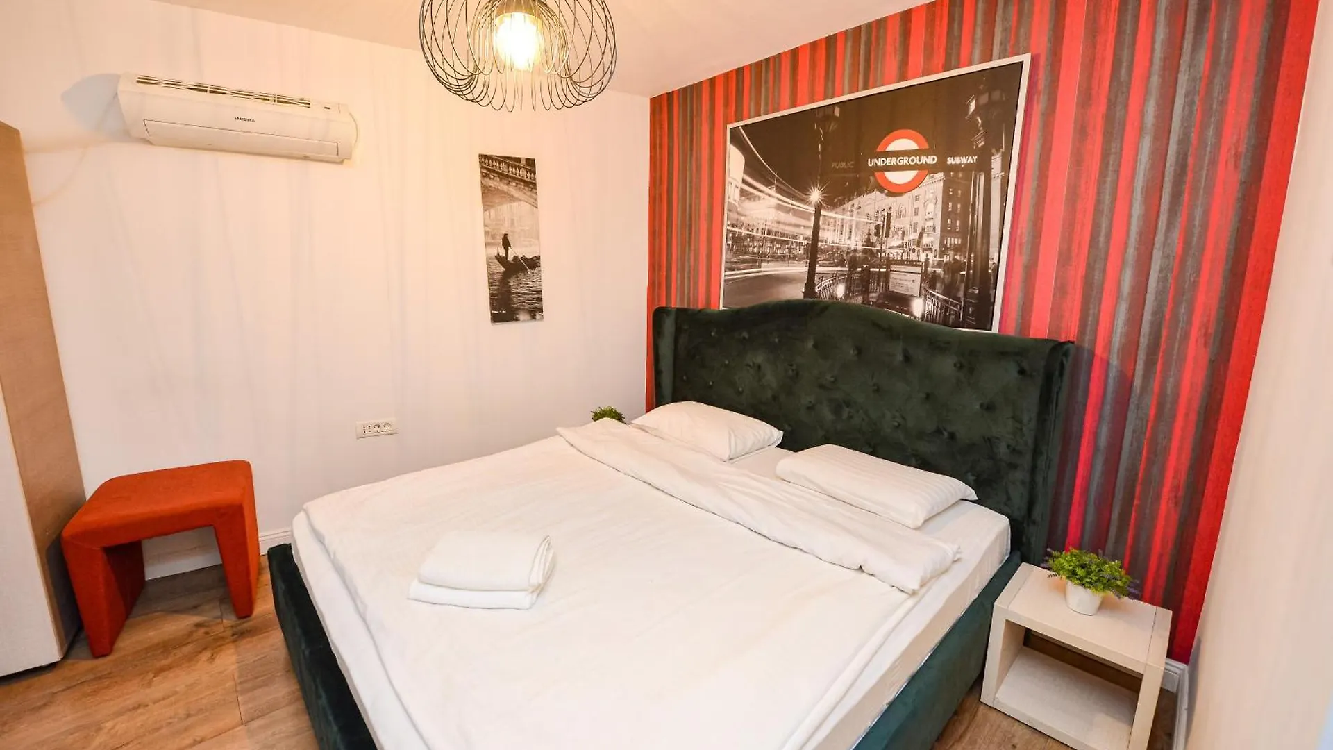 The Lincoln Suites - Central Shabbat Friendly Apartments Bucharest