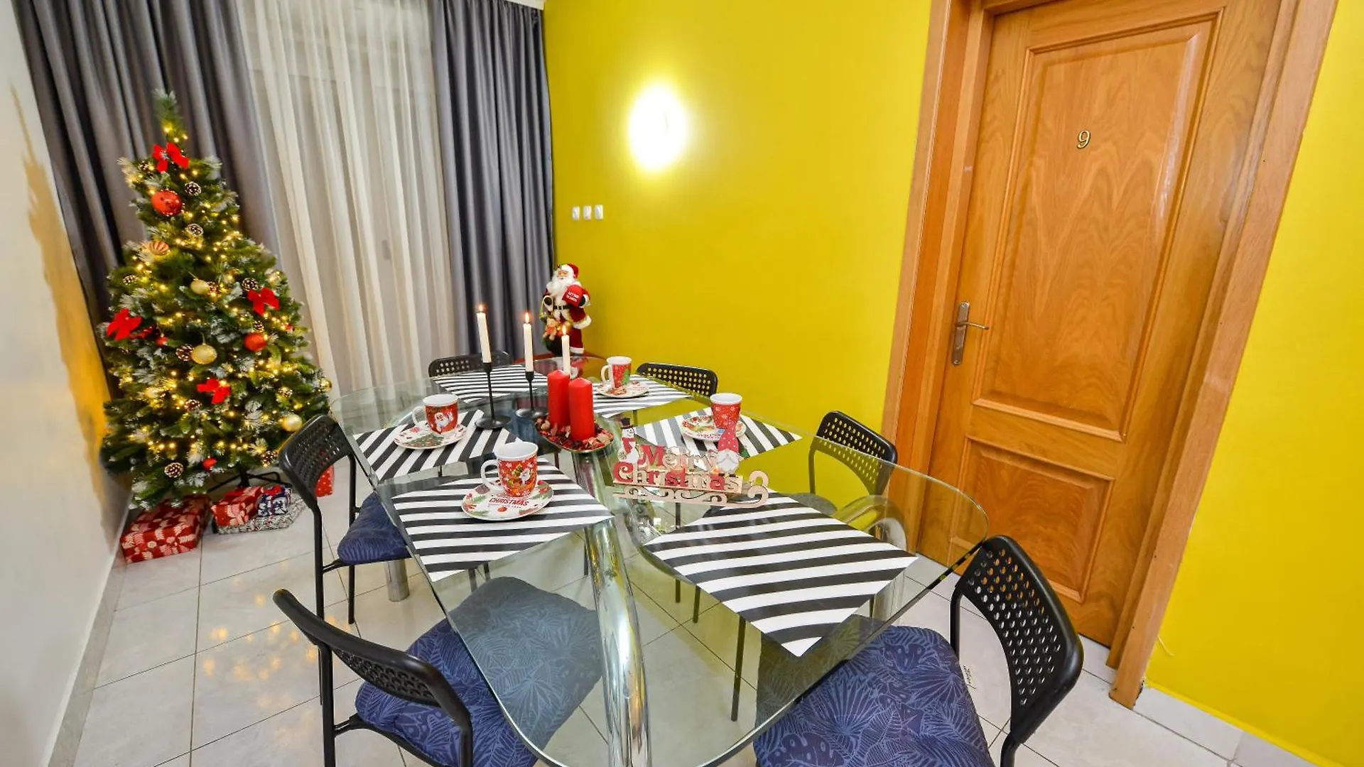 The Lincoln Suites - Central Shabbat Friendly Apartments Bucharest Romania
