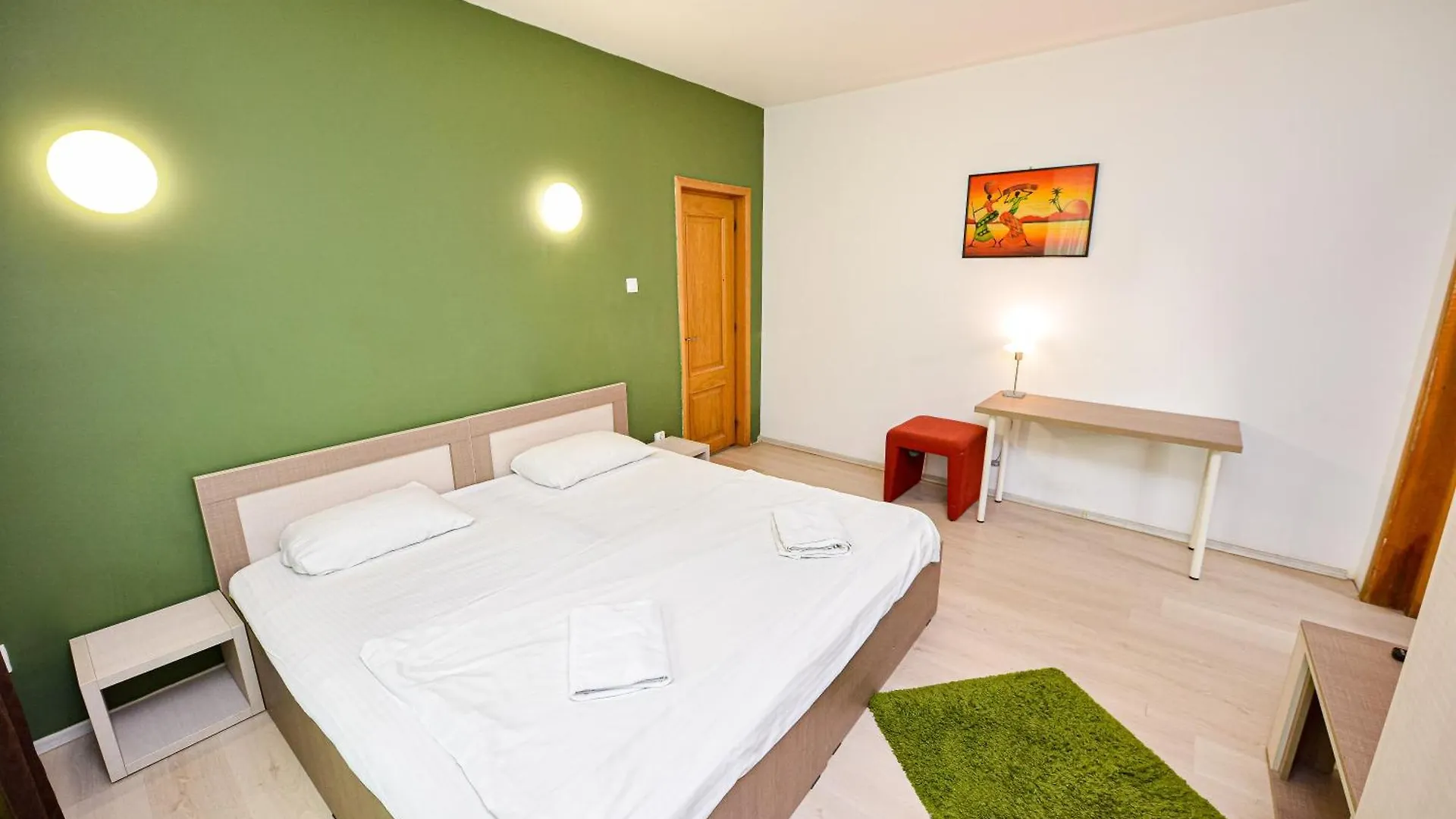 The Lincoln Suites - Central Shabbat Friendly Apartments Bucharest