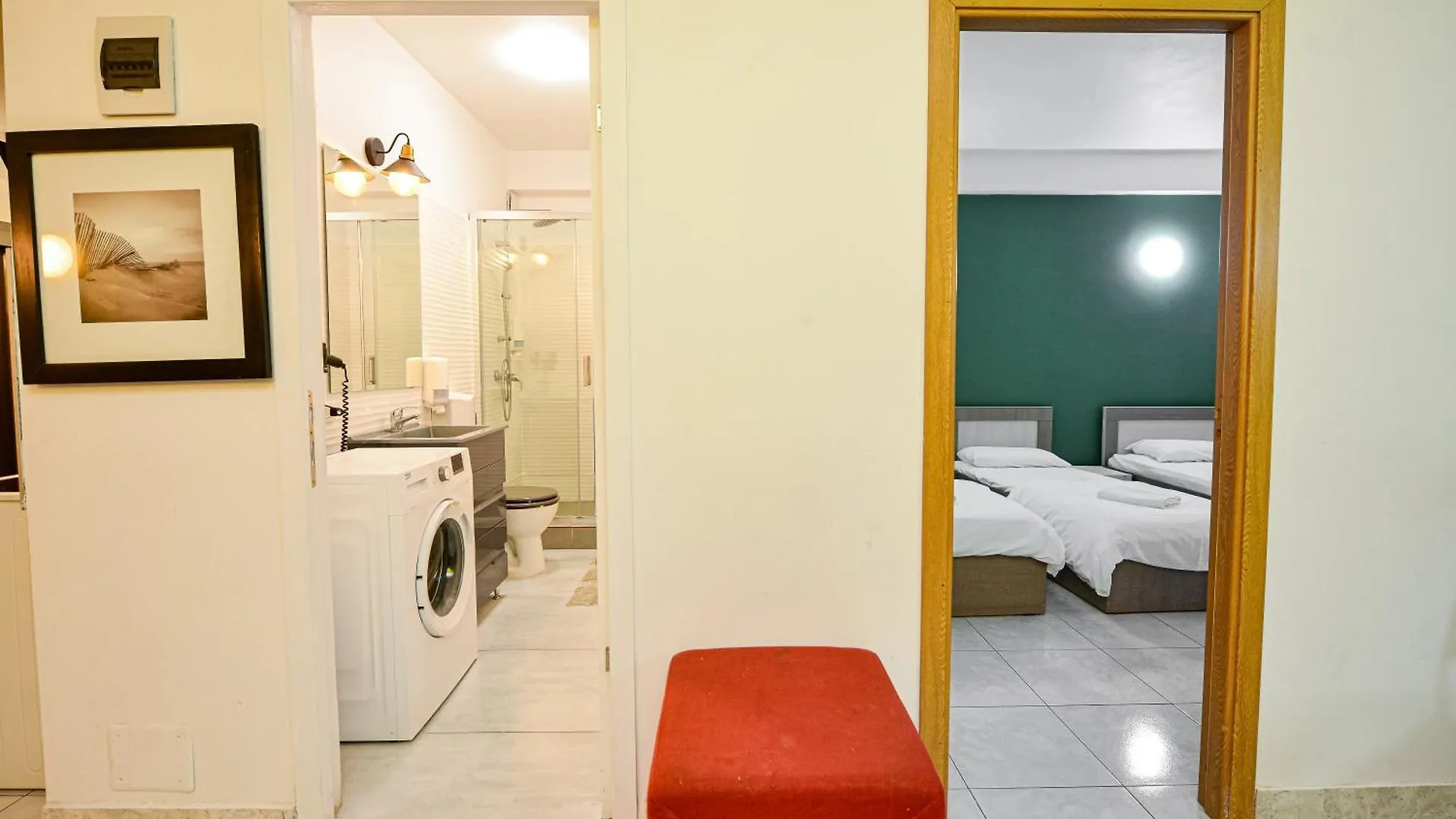 The Lincoln Suites - Central Shabbat Friendly Apartments Bucharest