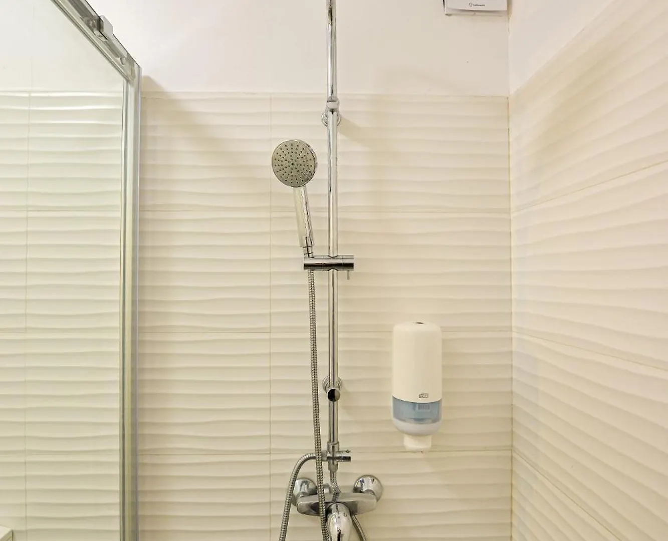 The Lincoln Suites - Central Shabbat Friendly Apartments Bukarest