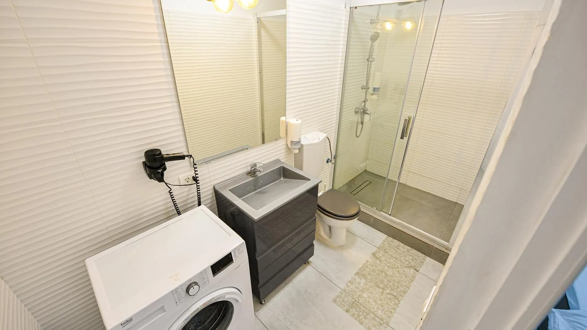 The Lincoln Suites - Central Shabbat Friendly Apartments Bukarest